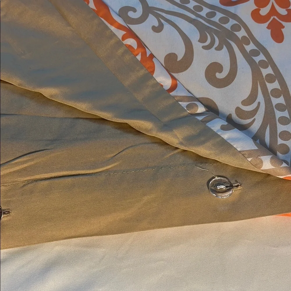 Elegant Orange and Cream Duvet Cover